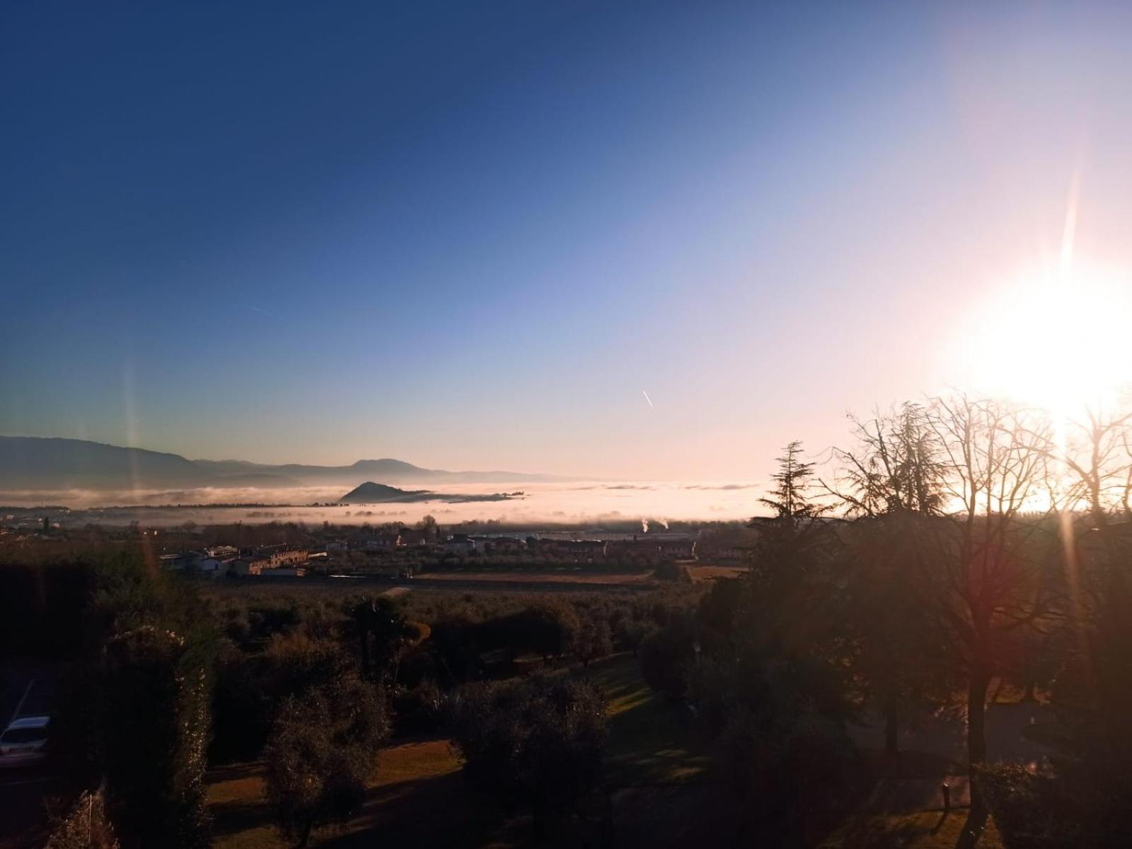 Attico Da Maria Apartment Polpenazze del Garda Luaran gambar