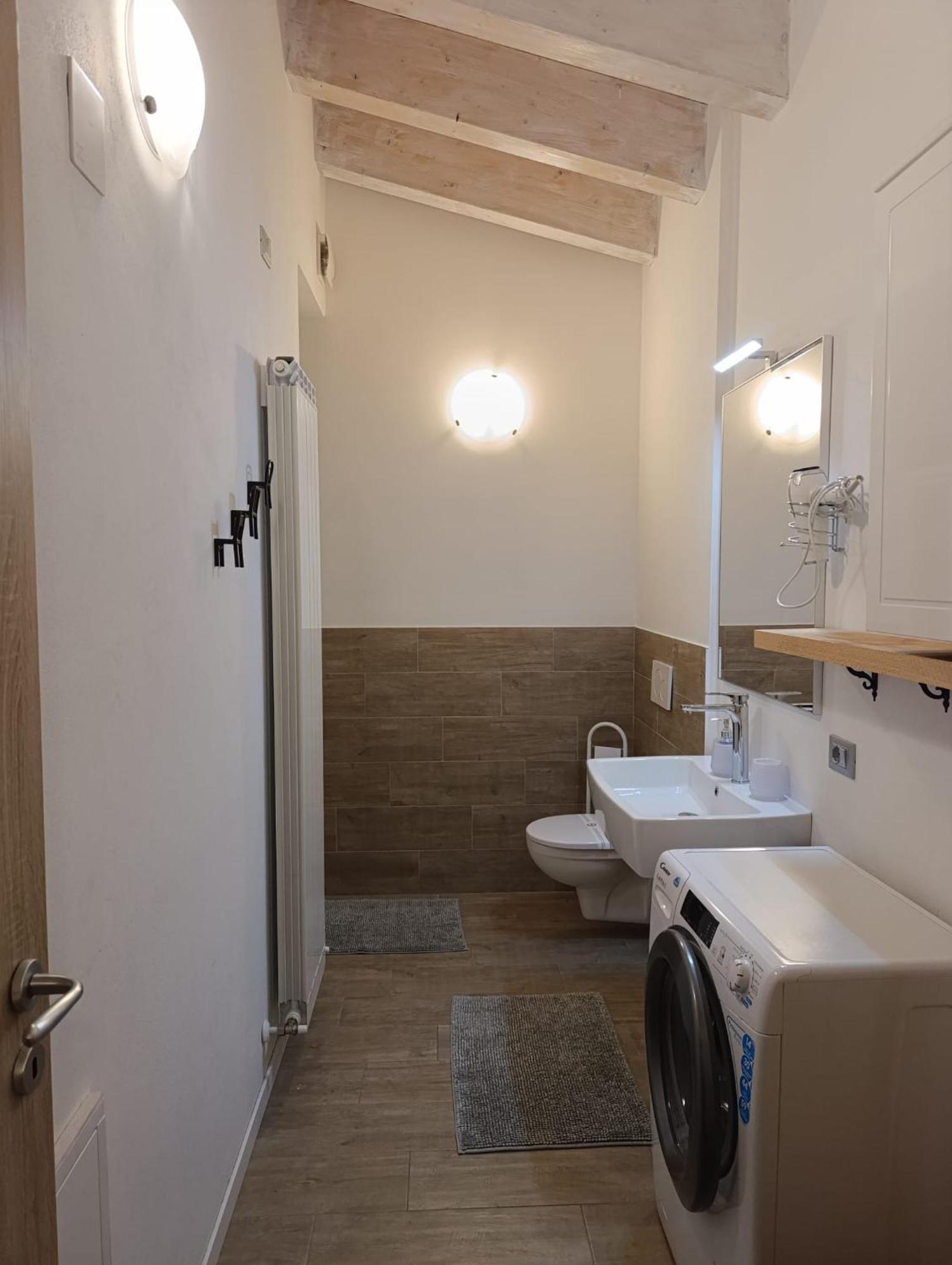 Attico Da Maria Apartment Polpenazze del Garda Luaran gambar