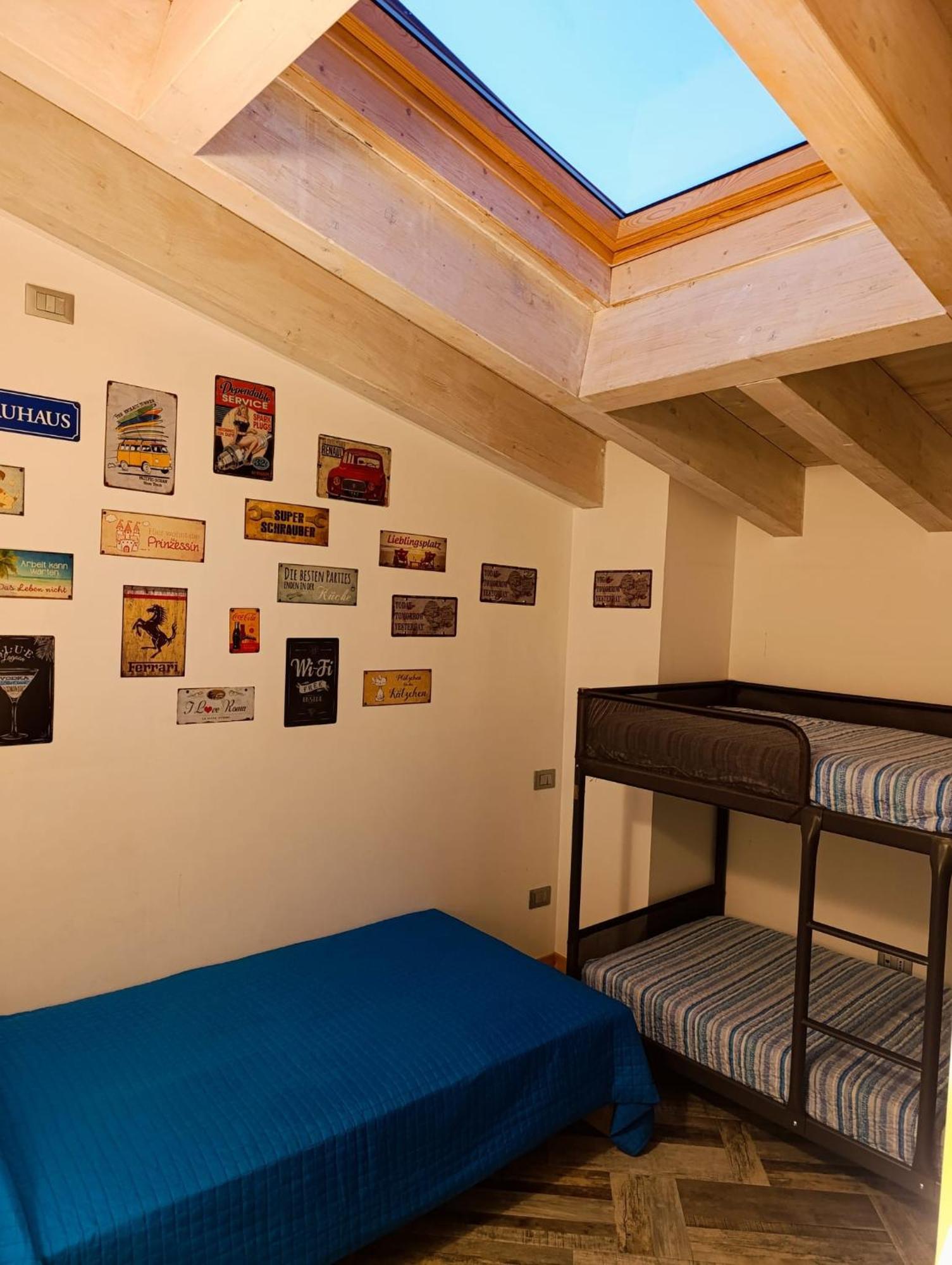 Attico Da Maria Apartment Polpenazze del Garda Luaran gambar