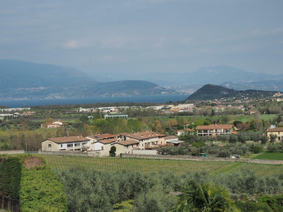 Attico Da Maria Apartment Polpenazze del Garda Luaran gambar